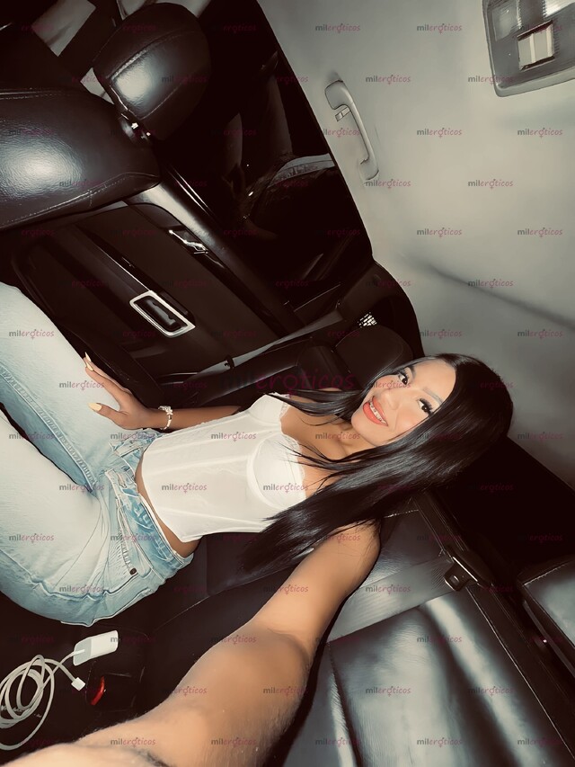 FOTOS DE HOLA MI NOMBRE ES ANDREA TENGO 19 AÑOS HERMOSA Y CARIÑOSA