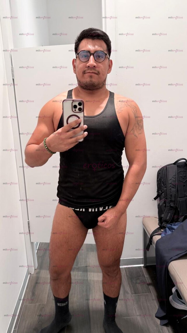 FOTOS DE CHICO DE GYM 100% PASIVO, SUMISO Y COMPLACIENTE