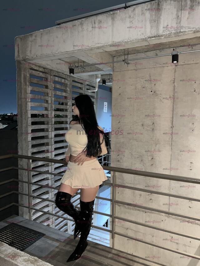 FOTOS DE 24HRS SKINNY TRANNY GIRL DARK HAIR LITTLE BOOBS SOFT SKIN