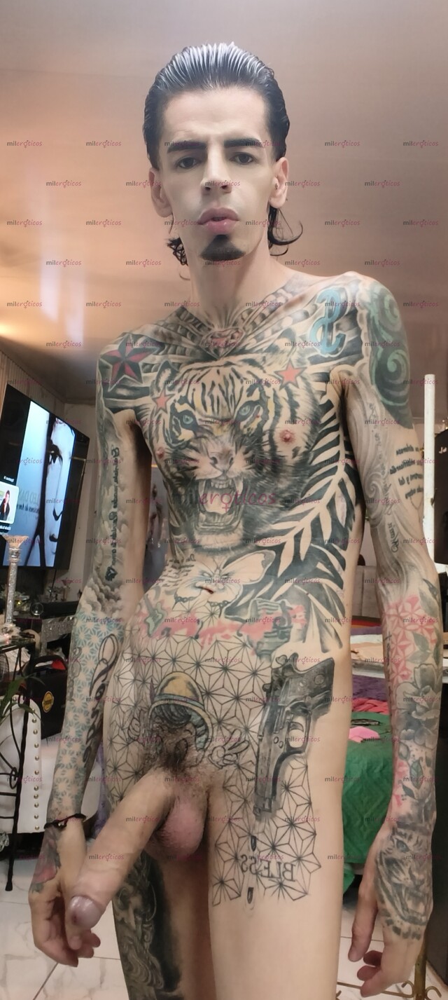 FOTOS DE FLACO BLANCO TATUADO VERGON MORBOSO CON SITIO