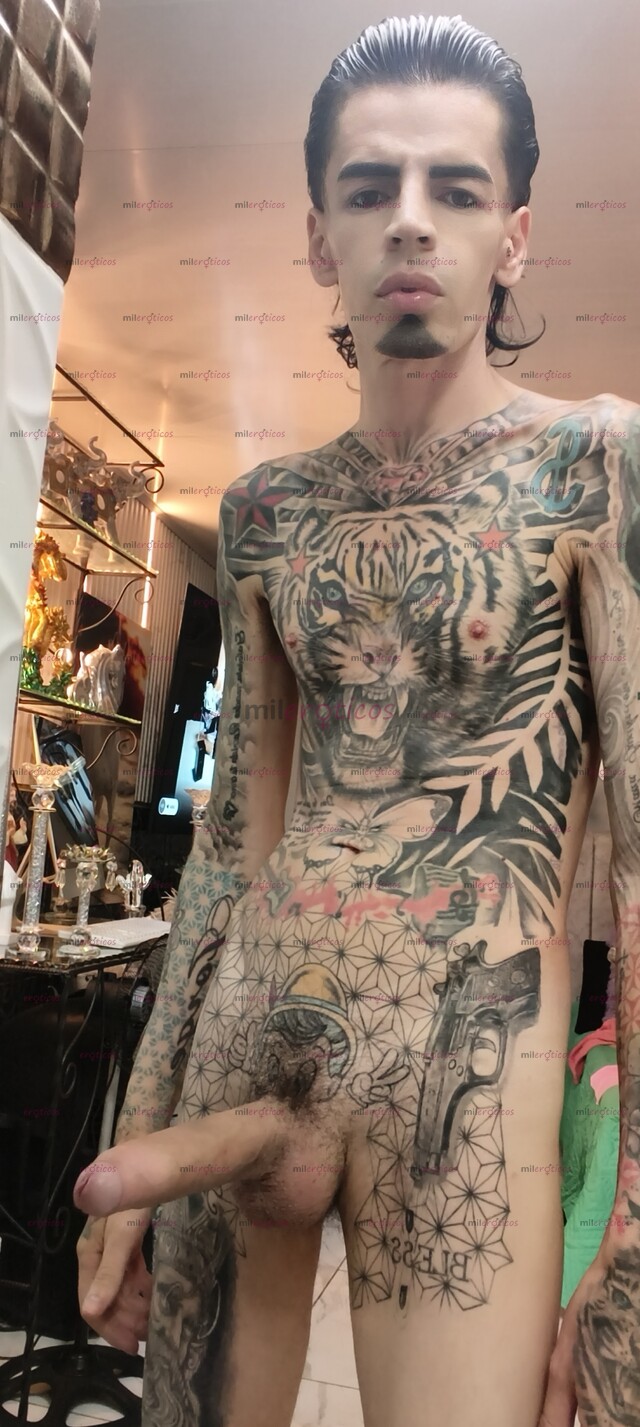 FOTOS DE FLACO BLANCO TATUADO VERGON MORBOSO CON SITIO