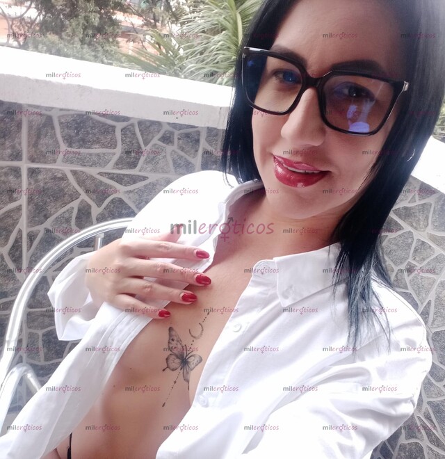 FOTOS DE LORENA PELINEGRA ENCANTADORA ESPECTACULAR DE PIEL BLANCA PRECIOSA