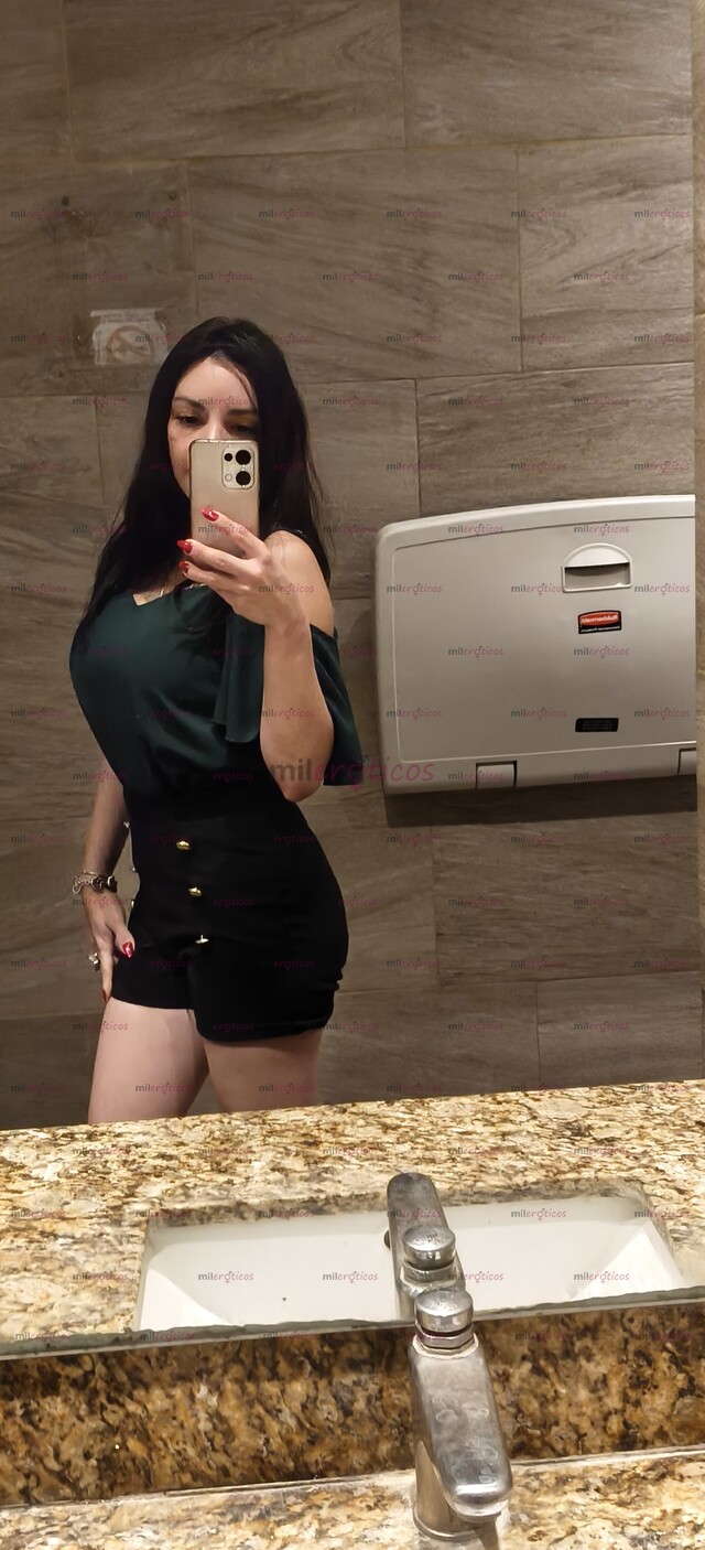 FOTOS DE JOVEN BLANCA RUBIA EXPERTA EN NURU Y ANAL