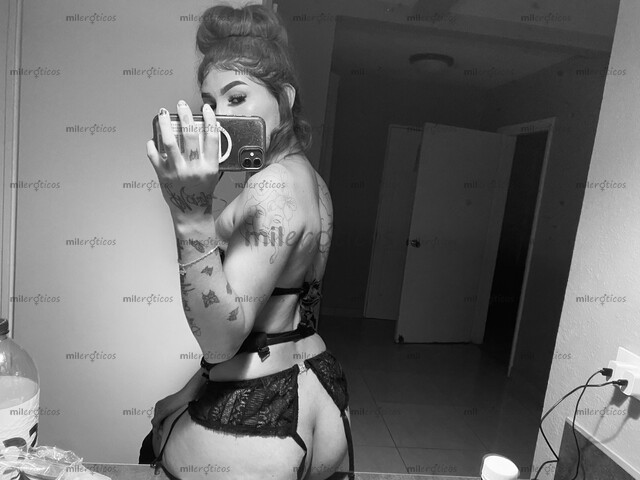 FOTOS DE UNA CHICA TRANS CALIENTE CACHONDA CON GANAS DE COMPLACERTE EN TODOO LO RICO