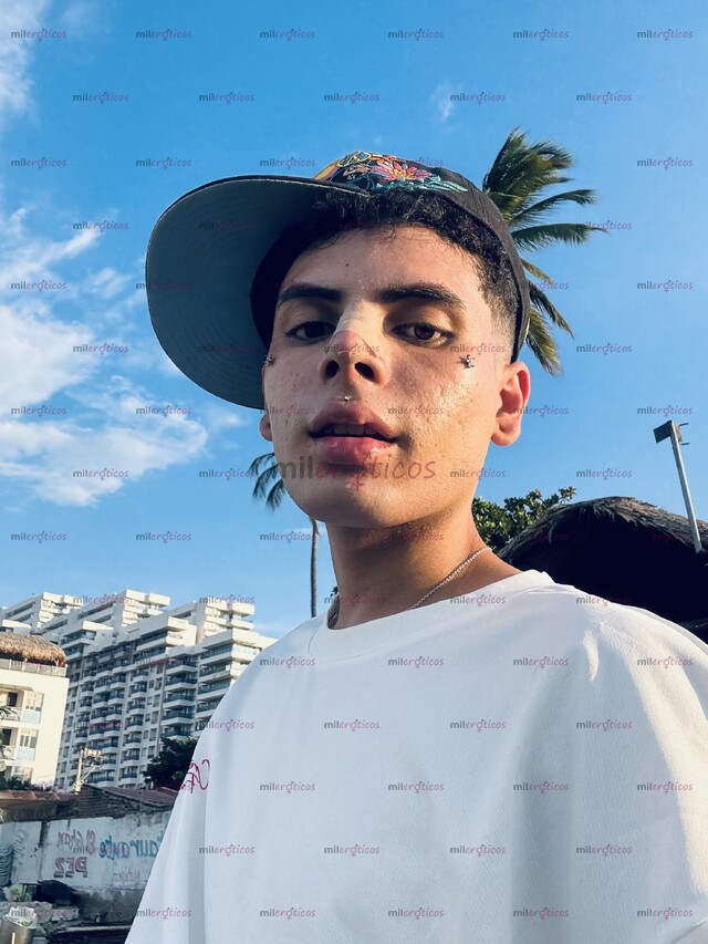 FOTOS DE CHICO LINDO RELAJADO DE CARA BONITA DISPUESTO A HACERTE FELIZ