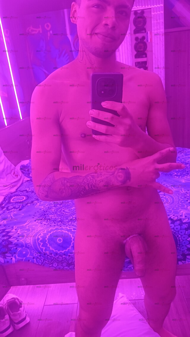 FOTOS DE HOLA SOY ALEXIS UN CHICO DISPONIBLE PARA CUALQUIER PLAN Y SALIDAS A DOMICILIO