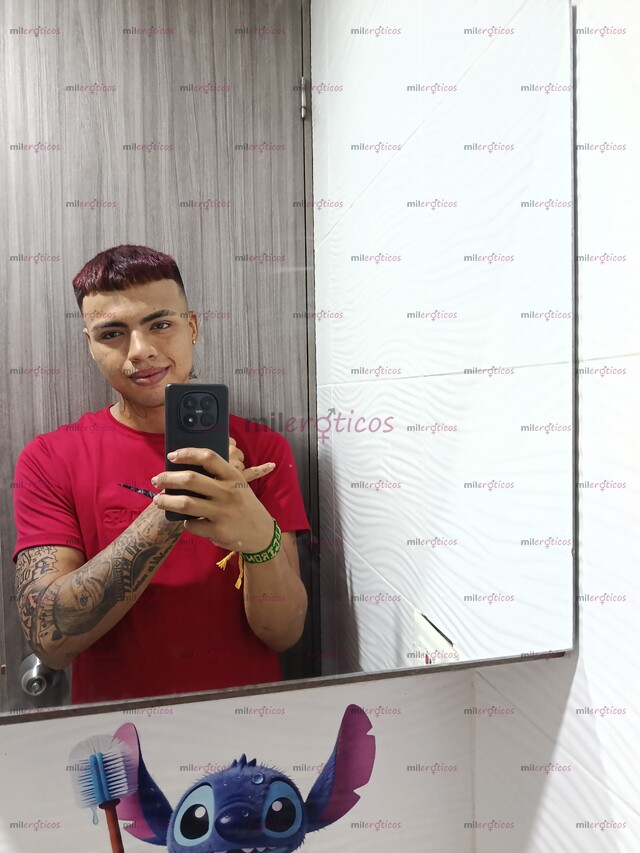FOTOS DE HOLA SOY ALEXIS UN CHICO DISPONIBLE PARA CUALQUIER PLAN Y SALIDAS A DOMICILIO
