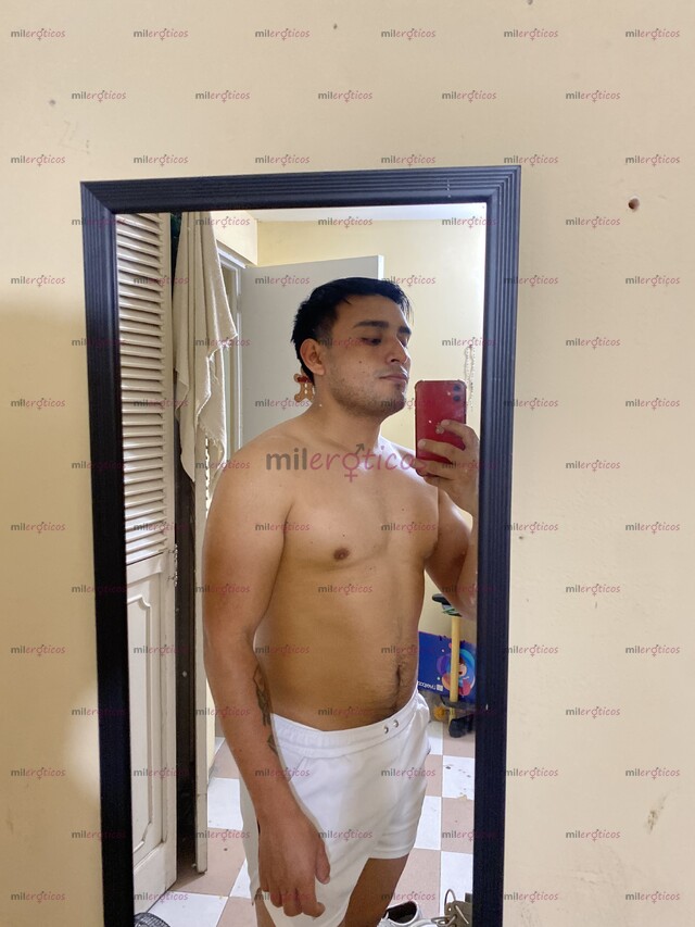FOTOS DE CHAVO GUAPO CON RICA VERGA Y NALGÓN PARA TI