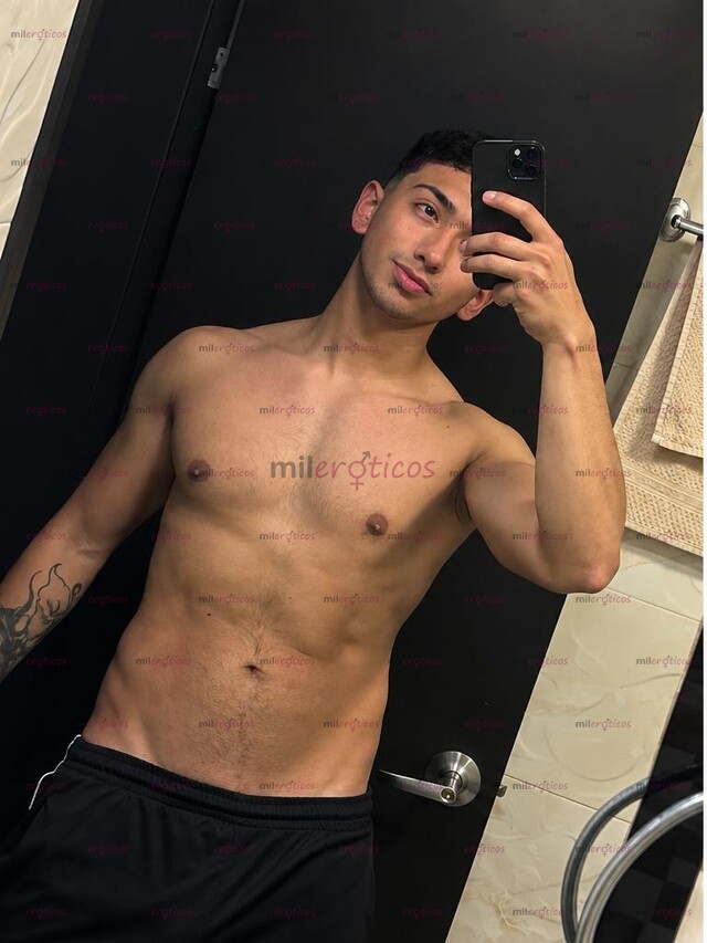FOTOS DE ROLO CON BUENAS GANAS DE SACIAR TUS NECESIDADES..