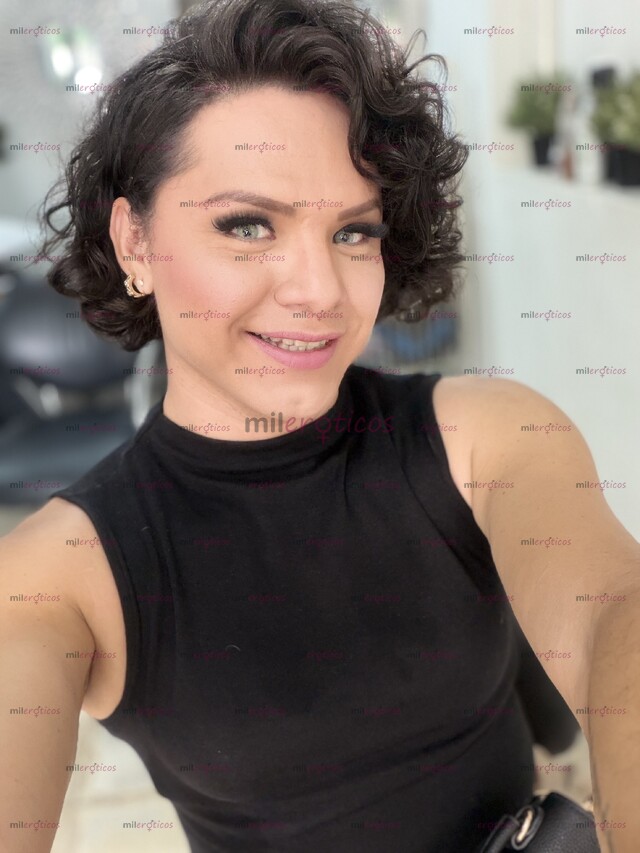 FOTOS DE LINDA Y HERMOSA TRANNY ELEGANTE Y MUY CACHONDA