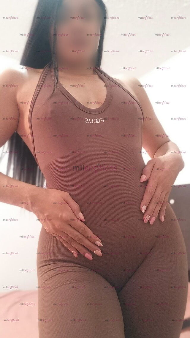 FOTOS DE PELINEGRA DE CUERPO NATURAL Y ESBELTO HECHO PARA PECAR