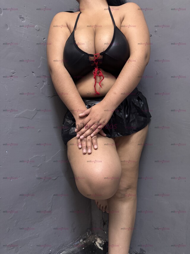 FOTOS DE 21 AÑOS TETAS GRANDES CADERONA BONITA CARA CON LUGAR CERCA DE SANTA CRUZ AMOR