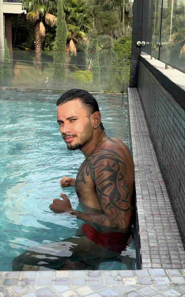 FOTOS DE MAN ALTO TATUADO FULL COMPLACIENTE Y AFRODISIACO. TEUSAQUILLO