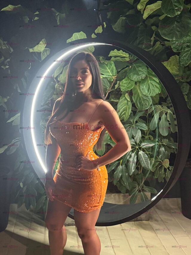 FOTOS DE PROFESORA COLOMBIANA DE TETAS GRANDES Y CUERPO DE MODELO