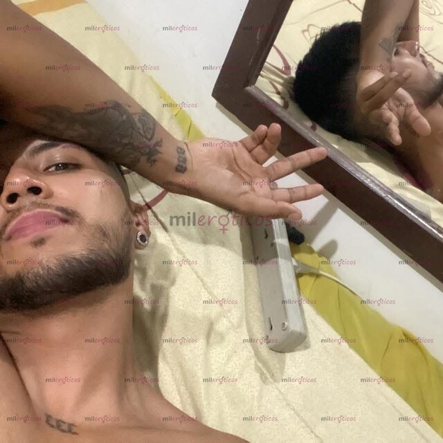 FOTOS DE PIEL CANELA CON UNA VERGA DELICIOSA! AGRADABLE Y FOGOSO