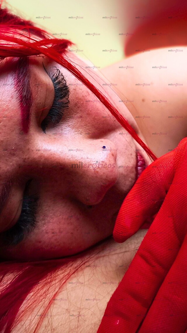 FOTOS DE EL ROJO ES PARA HACERTE SENTIR TODA LA PASIÓN EN MIS ACOMPAÑAMIENTOS
