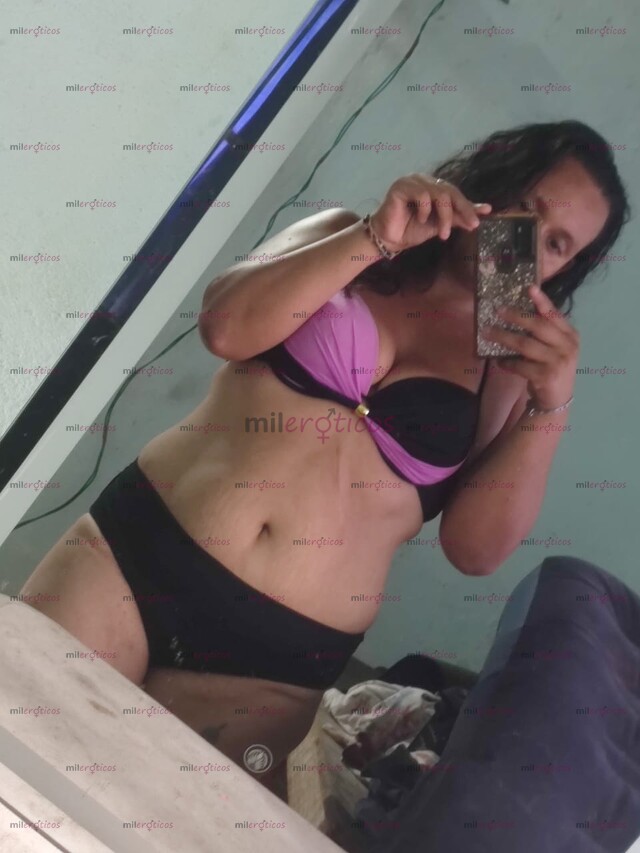 FOTOS DE ALEJANDRA FOGOSA CARIÑOSA Y COMPLACIENTE