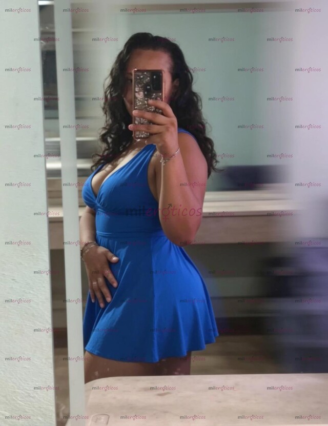 FOTOS DE ALEJANDRA FOGOSA CARIÑOSA Y COMPLACIENTE
