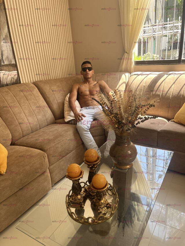 FOTOS DE BARRANQUILLERO MUSCULOSO CON MA VERGA GRANDE Y GRUESA