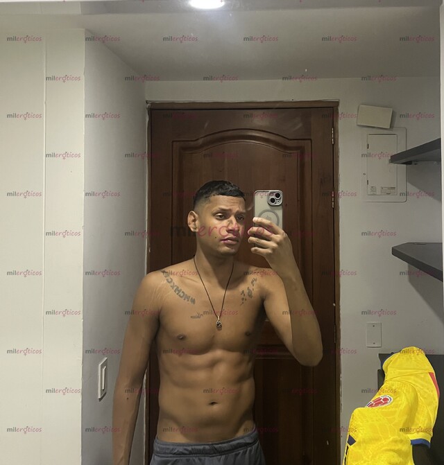 FOTOS DE BARRANQUILLERO MUSCULOSO CON MA VERGA GRANDE Y GRUESA