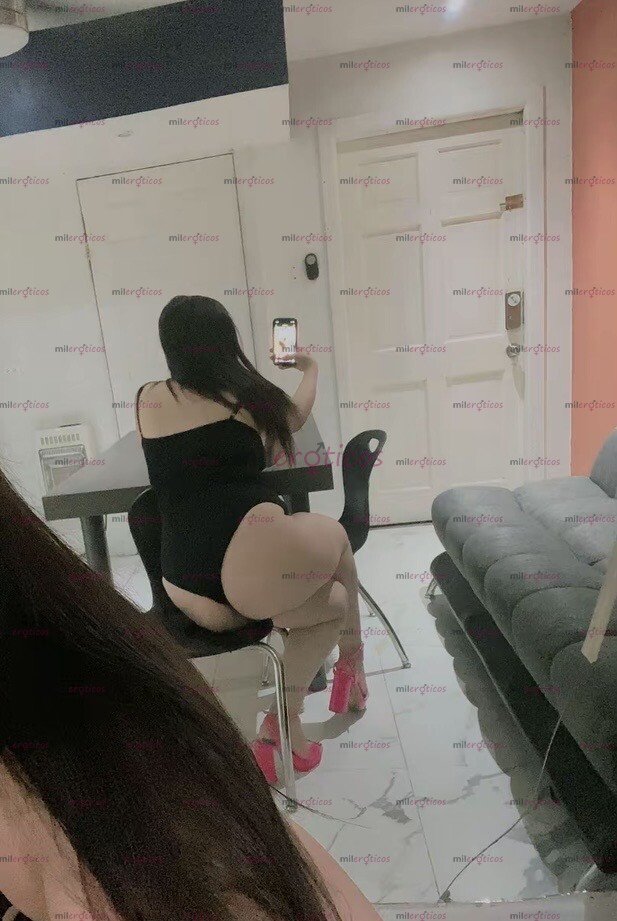 FOTOS DE PROMOCION PAPI EN MI LUGAR DÉJATE CONSENTIR CON UN RICO ORAL