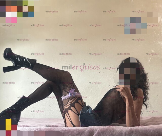 FOTOS DE ¡DE REGRESO PARA COMPLACERTE! FEMBOY 100% PASIVA