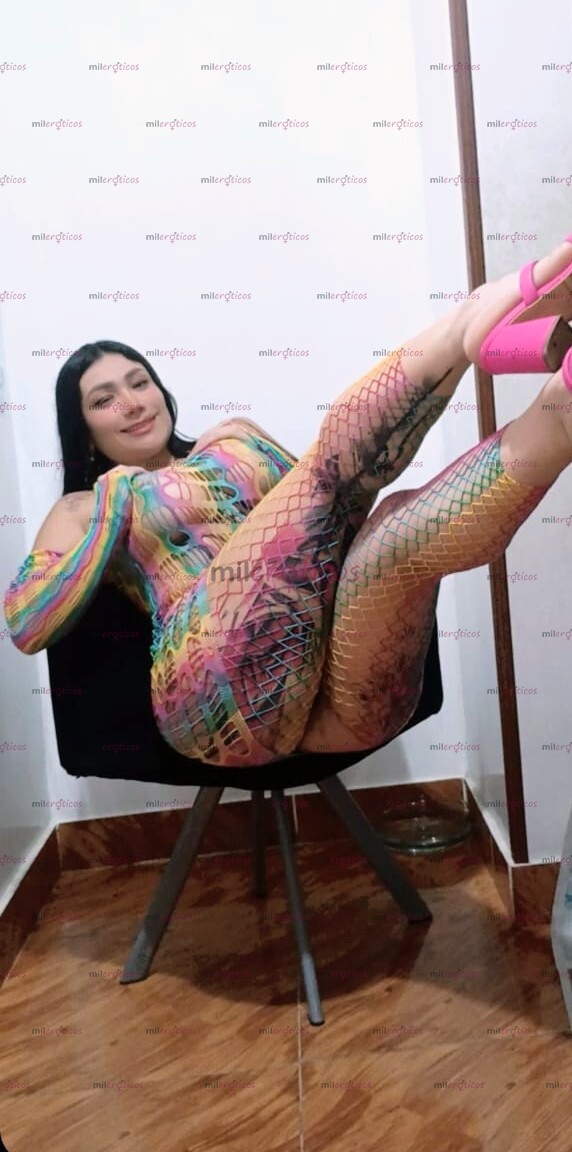 FOTOS DE SUPER CACHONDA CON VAGINA APRETADA Y SUCCIONADORA