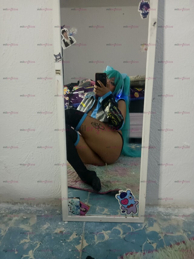 FOTOS DE !!!!JOVEN MORENITA TATUADA COSPLAYER NALGONA