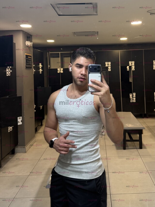 FOTOS DE CHICO COLOMBIANO BUEN SEXO, ARRECHO POR POCO TIEMPO EN TU CIUDAD