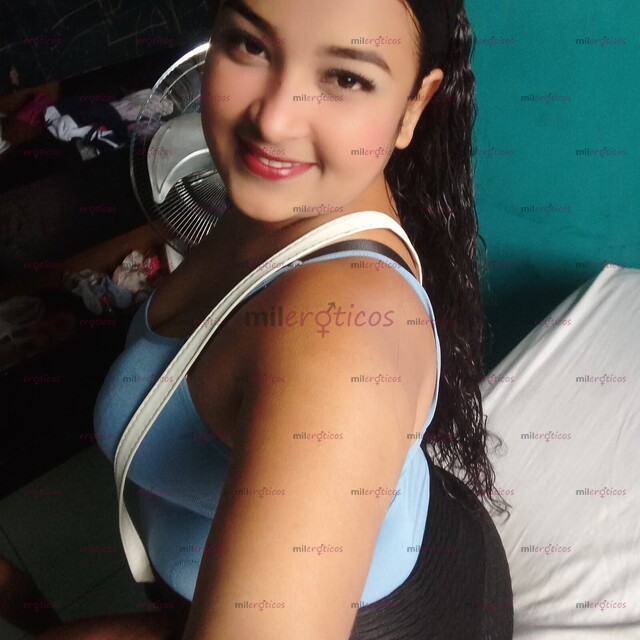 FOTOS DE SOFI UNA MORENA GORDITA MUY RICA Y CULONA