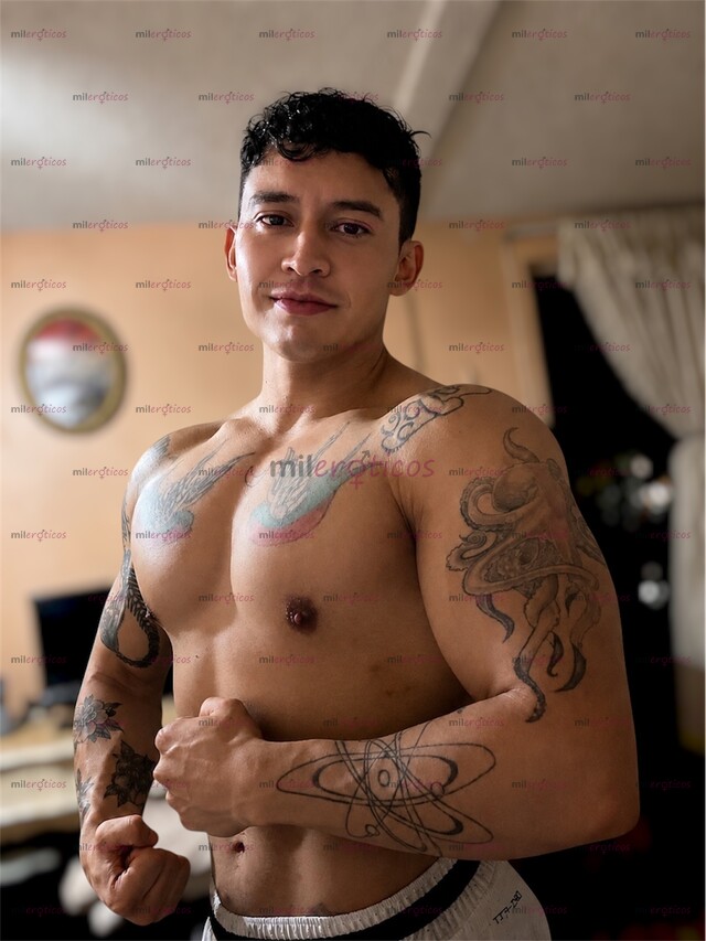 FOTOS DE CHICO ATLÉTICO, VERGON, NALGÓN, ATENTO Y MORBOSO
