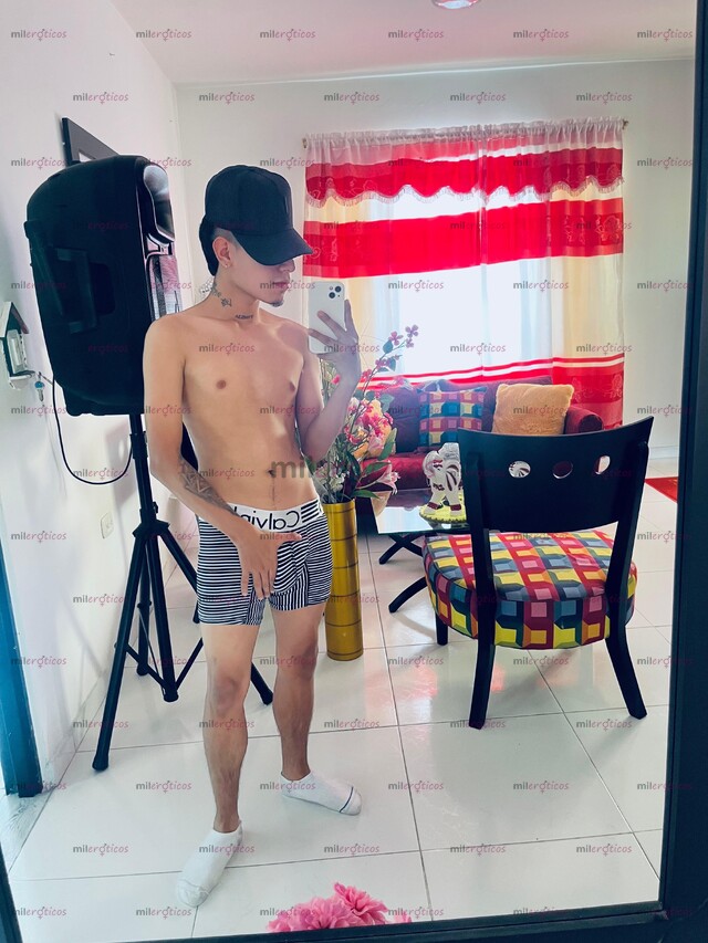 FOTOS DE NUEVO HETERO LECHERO VERGON CUERPO ATLÉTICO 18 AÑOS UNA VERGA DE 17 CM REALES
