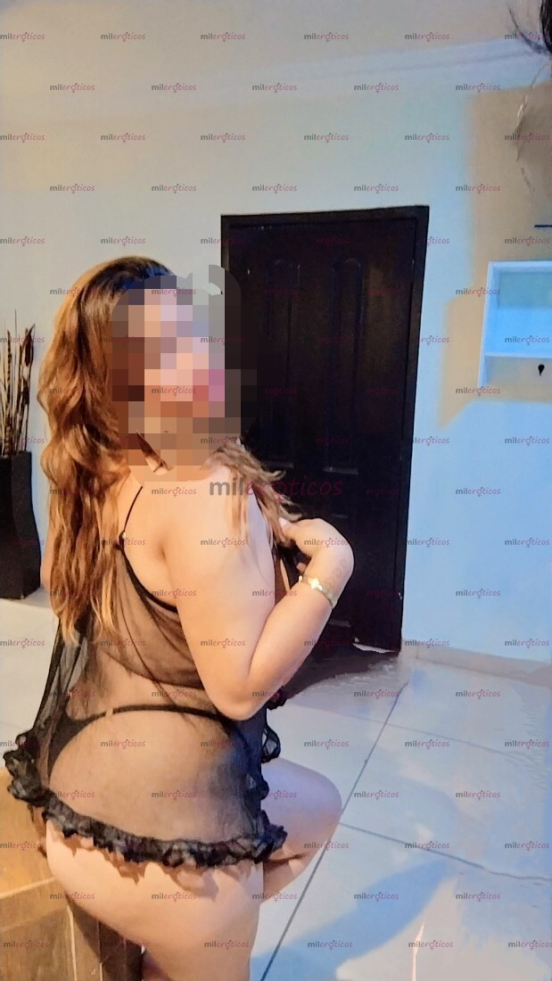 FOTOS DE CHICA DE PIEL CLARA LABIOS CARNOSOS Y SUPER CALIENTE