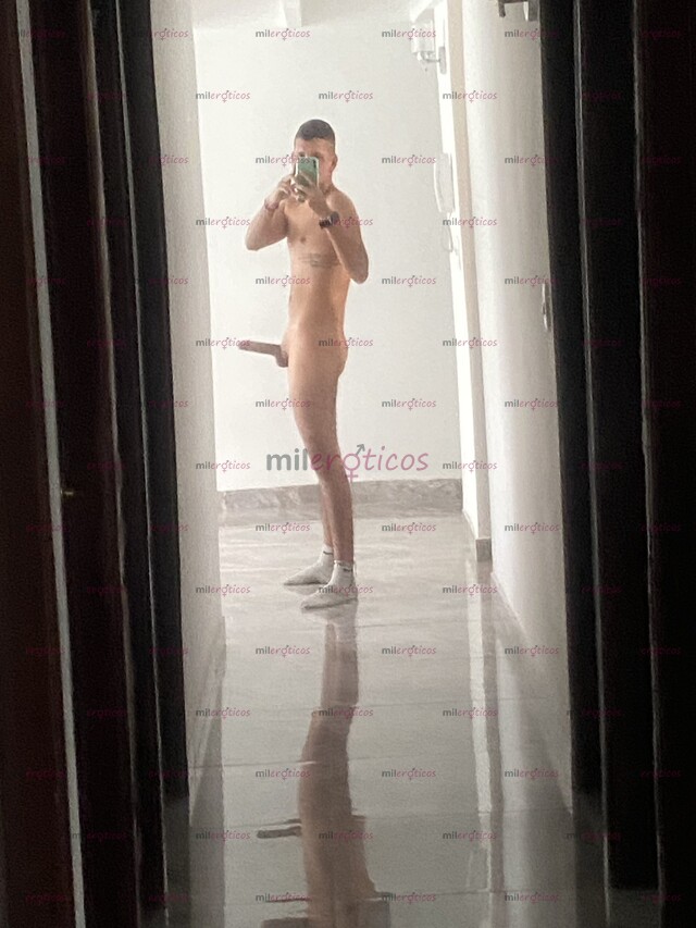 FOTOS DE ARRECHO VERSÁTIL JOVEN COMPLACIENTE DISCRETO MORBOSO