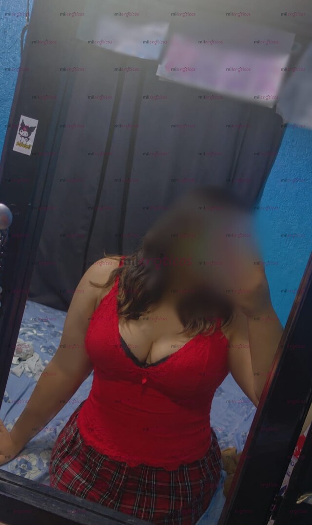 FOTOS DE DÉJAME PONER MIS PIERNAS EN TUS LINDOS HOMBROS MI AMOR