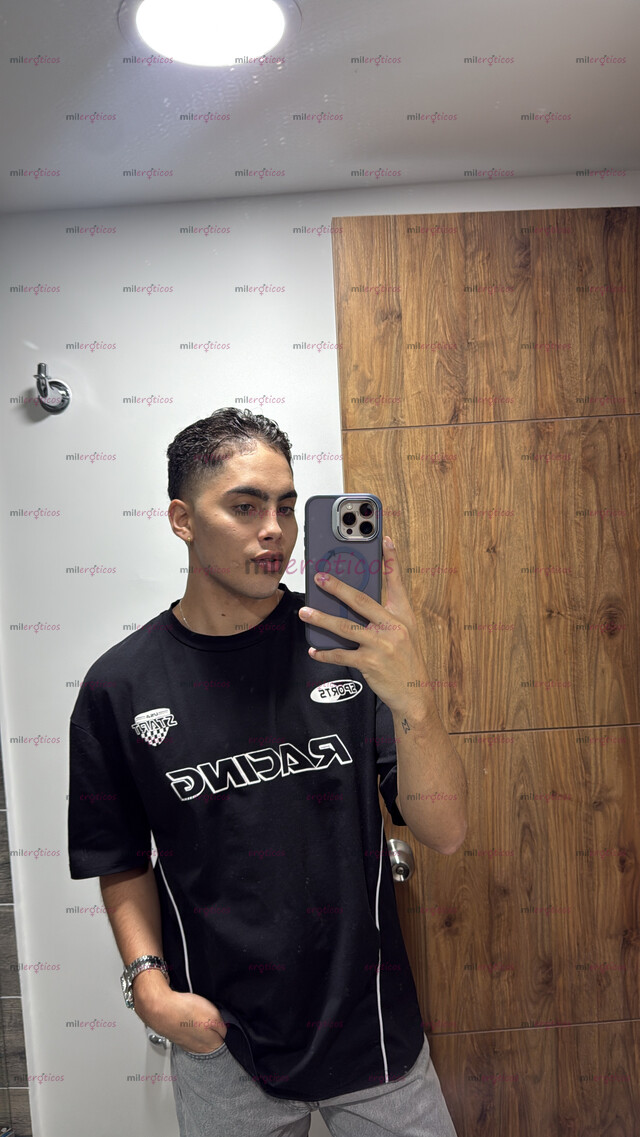 FOTOS DE DAVID ; LUXURY CHICO LATINO RECIÉN LLEGADO