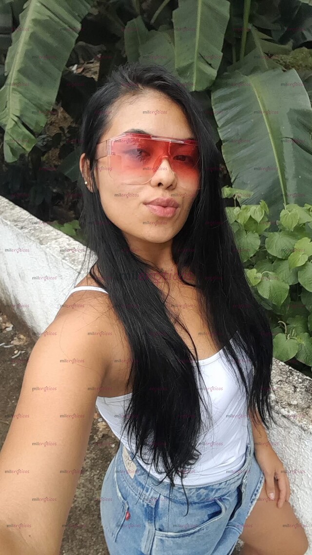 FOTOS DE HOLA SOY MARTINA UNA MORENITA ARDIENTE SEXY CON GANAS DE PASAR RICO