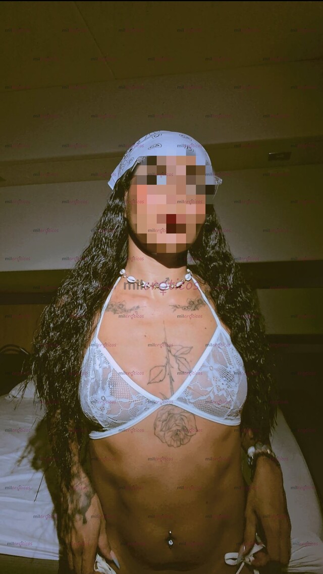 FOTOS DE HERMOSA MORENA SEXY, ORAL PROFUNDO Y ENSALIVADO. VAGINA RICA