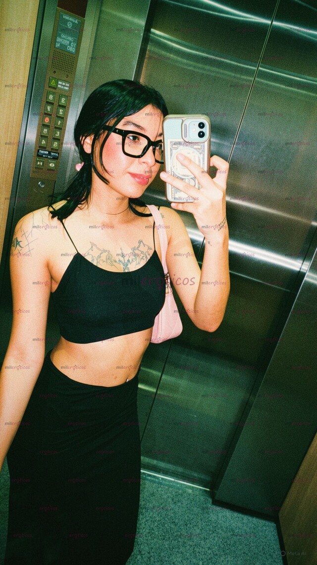 FOTOS DE VALENTINA CHICA EXTROVERTIDA DISPUESTA A COMPLACERTE EN TODO AMOR