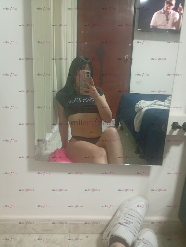 FOTOS DE HOLANUEVA CHICA LLEGÓ PARA COMPLACERTE Y HACERTE SENTIR MÁS RICO DE LO IMAGINADO