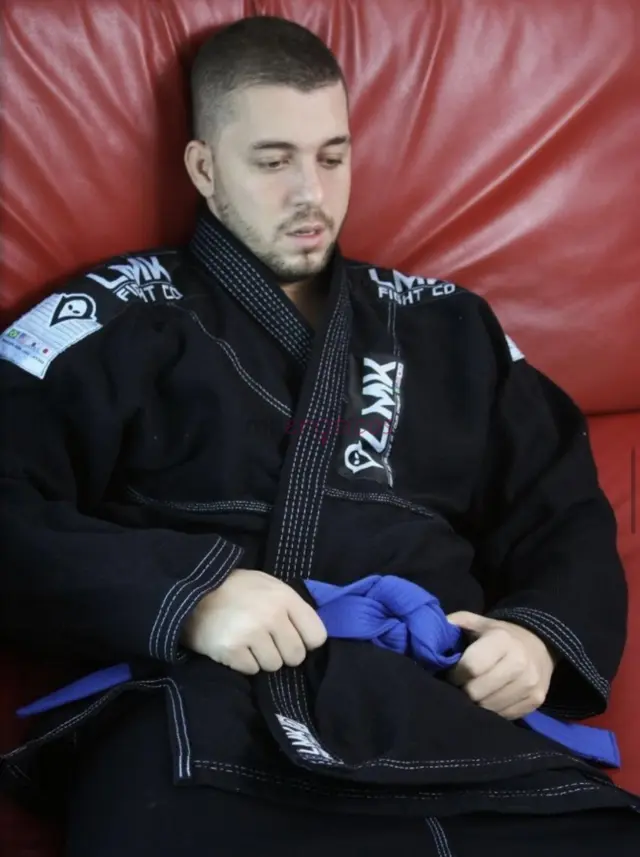 O maior realizador de fetiche do brasilcarioca pentelhudo macho safado que nao tem vergonha nenhuma em comecar a te fuder na sala e terminar atras do...