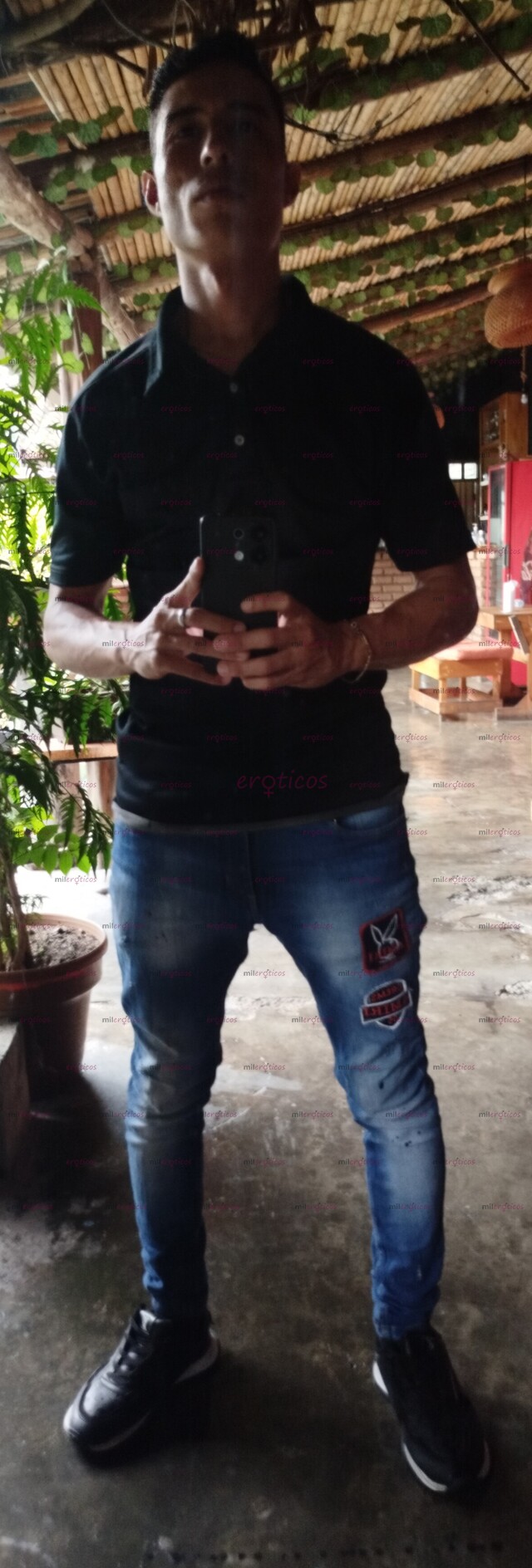 FOTOS DE HOMBRE DE COMPAÑÍA PARA MUJERES SERIAS CON GANAS DE UNA VELADA