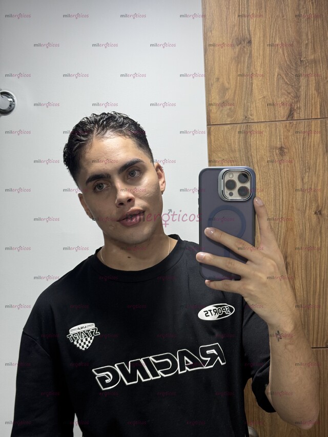 FOTOS DE DAVID ; LUXURY CHICO LATINO RECIÉN LLEGADO