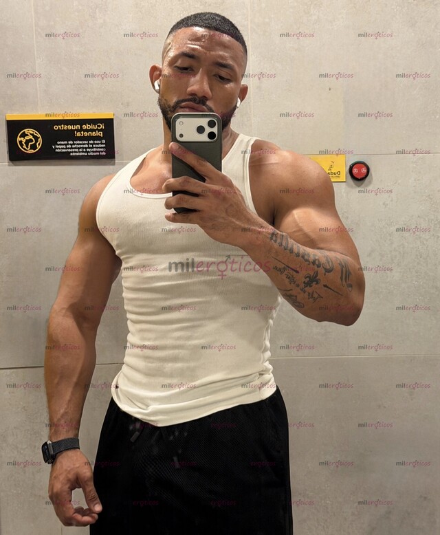 FOTOS DE HOT BLACK BOY COLOMBIANO VERGON DOMINANTE