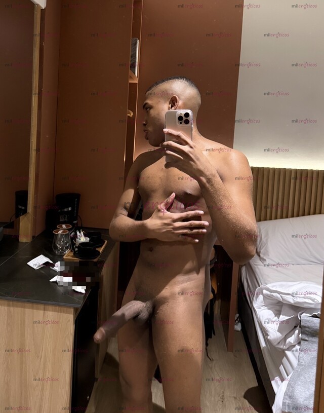 FOTOS DE REAL VERGON XXL 24 CM POCOS DIAS POR AQUI