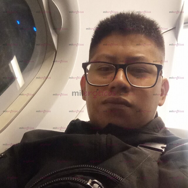 FOTOS DE SINGLE NUEVO EN BUSCA DE ALGUNA PAREJA QUE ME PERMITA PARTICIPAR COMO SU TERCERO