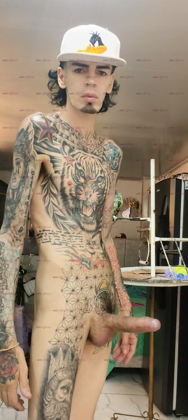 FOTOS DE FLACO ACTIVO BLANCO TATUADO MORBOSO CON LUGAR
