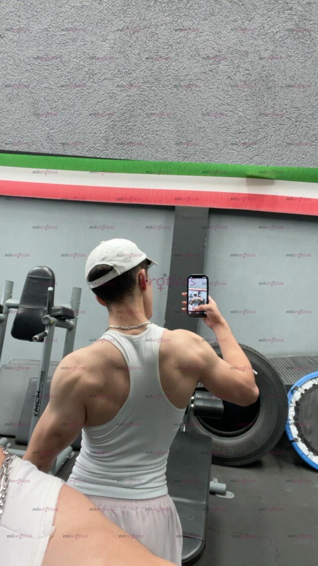FOTOS DE CHICO ATRACTIVO, SIMPÁTICO Y CON BUEN CUERPO