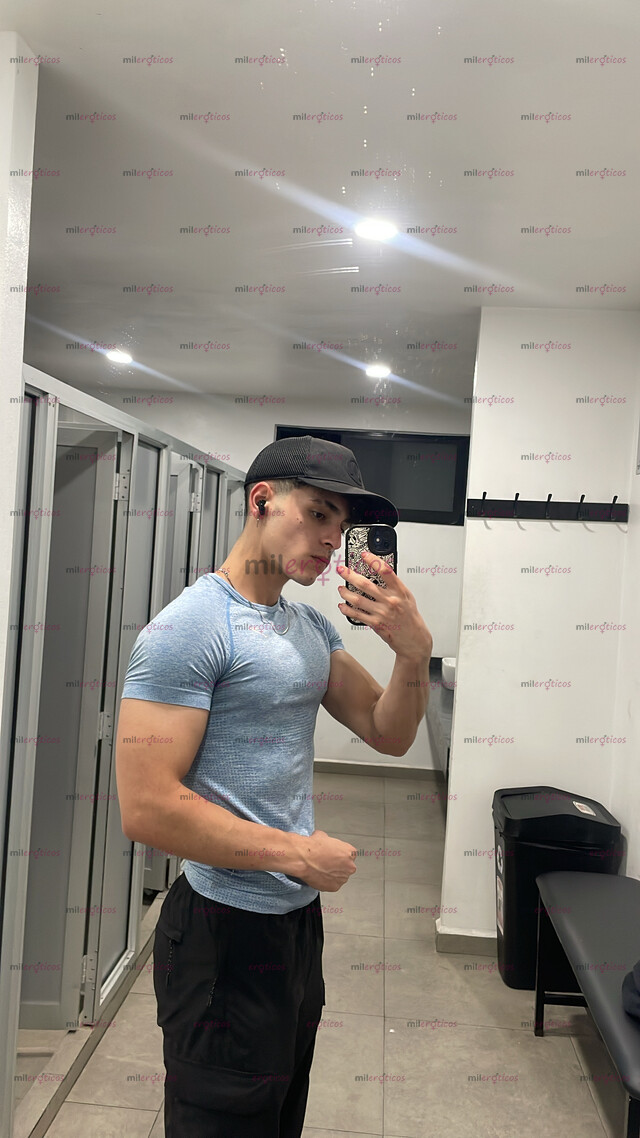 FOTOS DE CHICO ATRACTIVO, SIMPÁTICO Y CON BUEN CUERPO