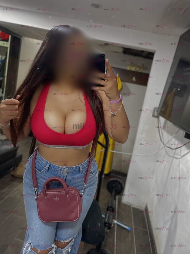 FOTOS DE TENGO 23 AÑOS ME ENCANTA LA FIESTA,SOY SUPER LINDA Y MUY CACHONDA
